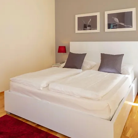 The Levante Rathaus Apartments-2